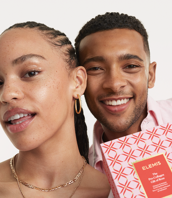 طقم هدية برو-كولاجين مفعمة بالورد طقم هدية برو كولاجين مفعمة بالورد